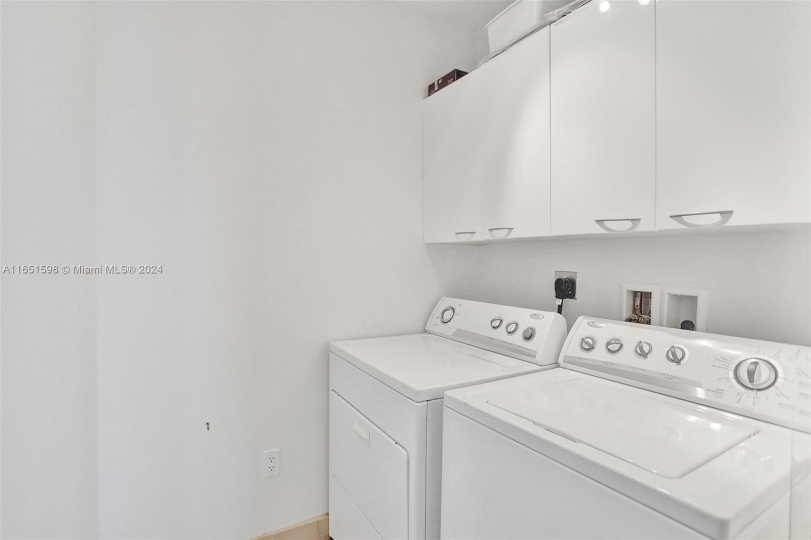 16001 Collins Ave #2806, Sunny Isles Beach FL 33160