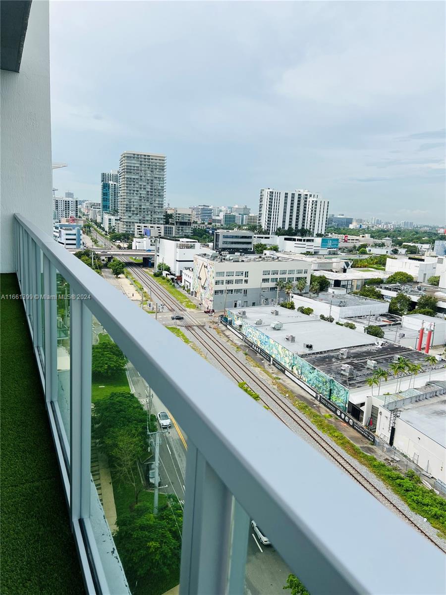 3900 Biscayne Blvd #N-1207, Miami FL 33137