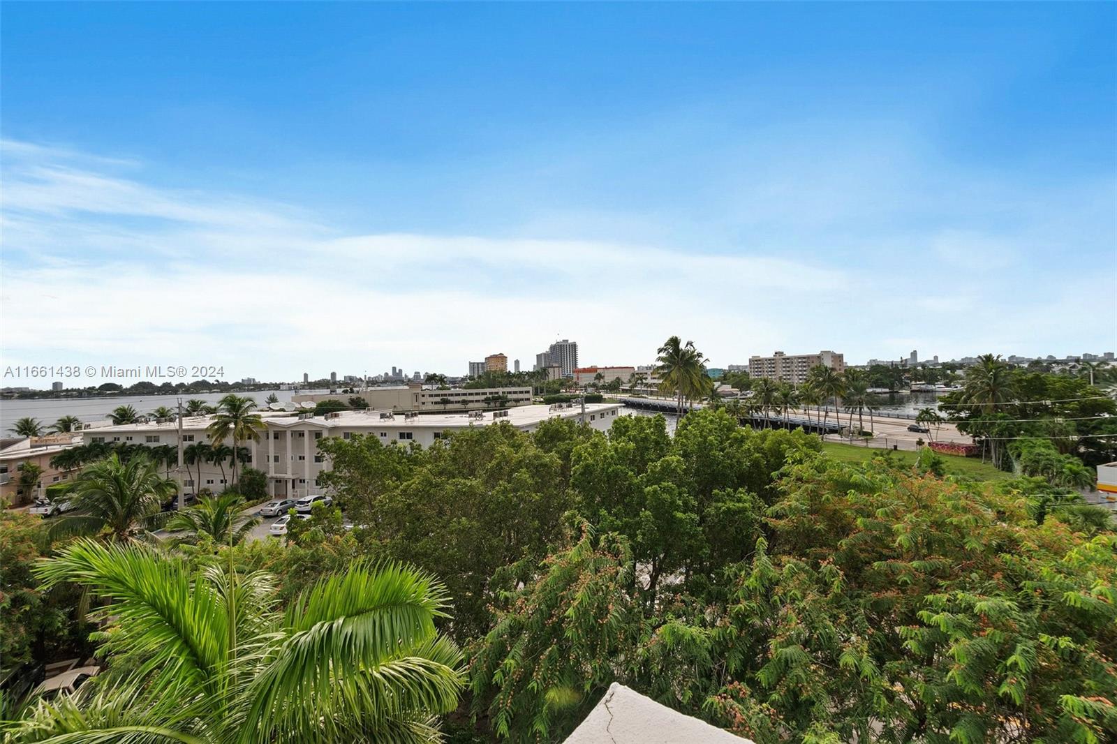 7900 Harbor Island Dr #513, North Bay Village FL 33141