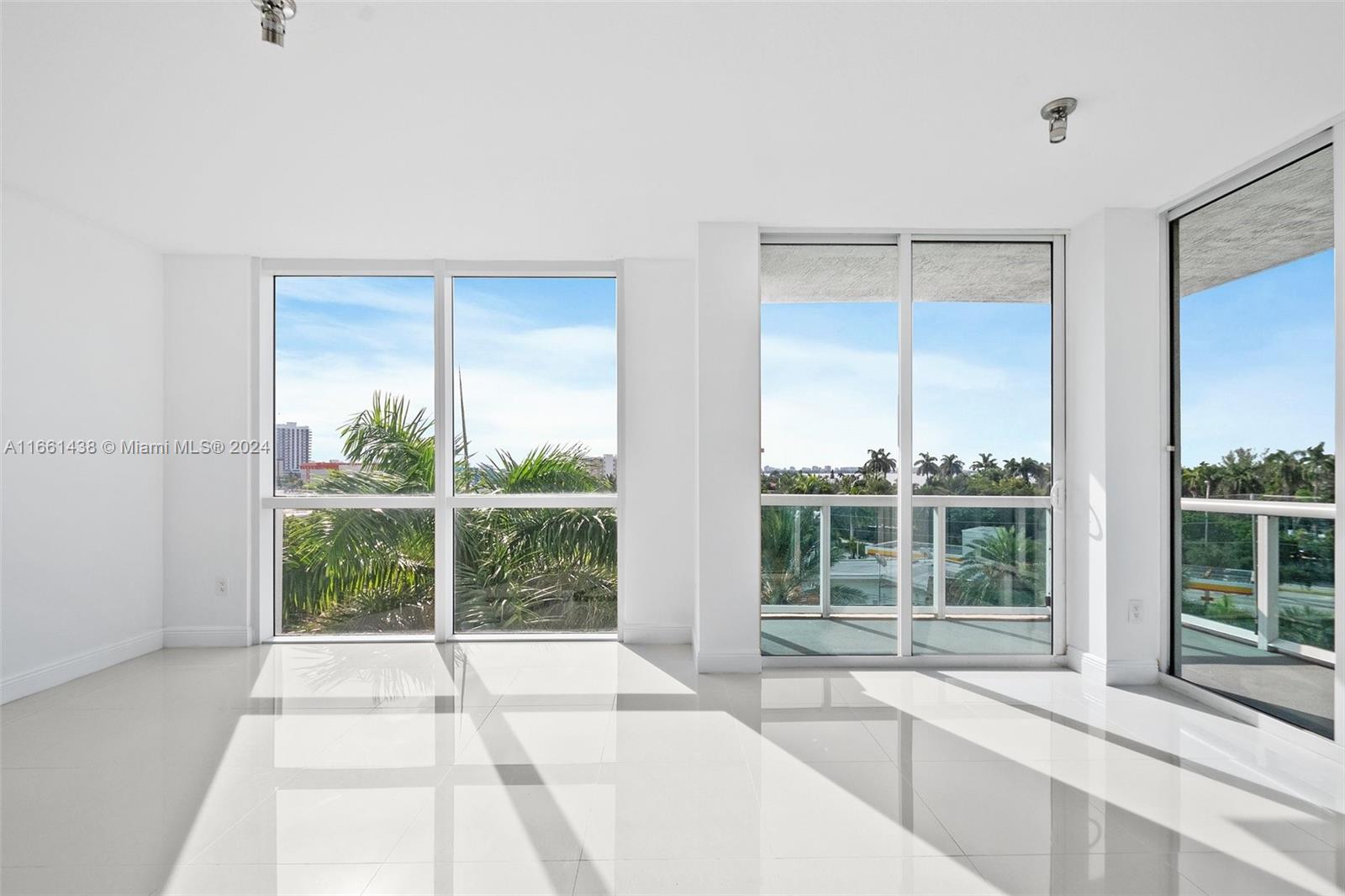 7900 Harbor Island Dr #513, North Bay Village FL 33141