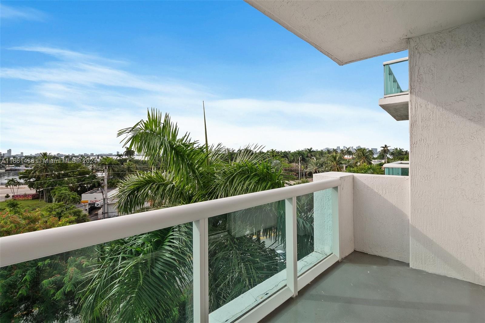 7900 Harbor Island Dr #513, North Bay Village FL 33141