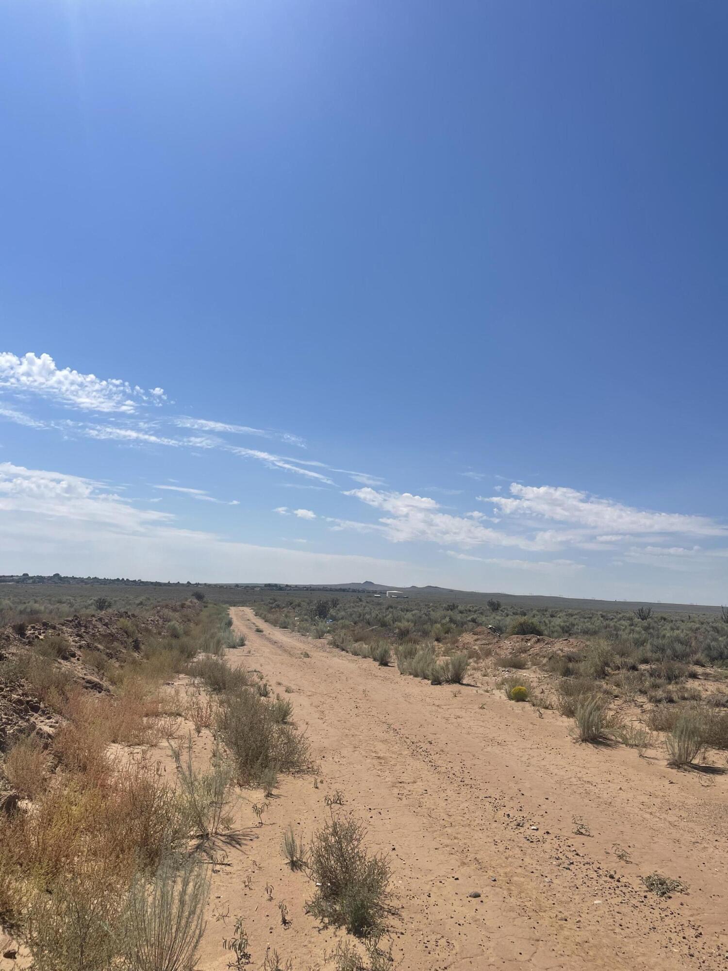 ---- 8TH Street SW, Rio Rancho