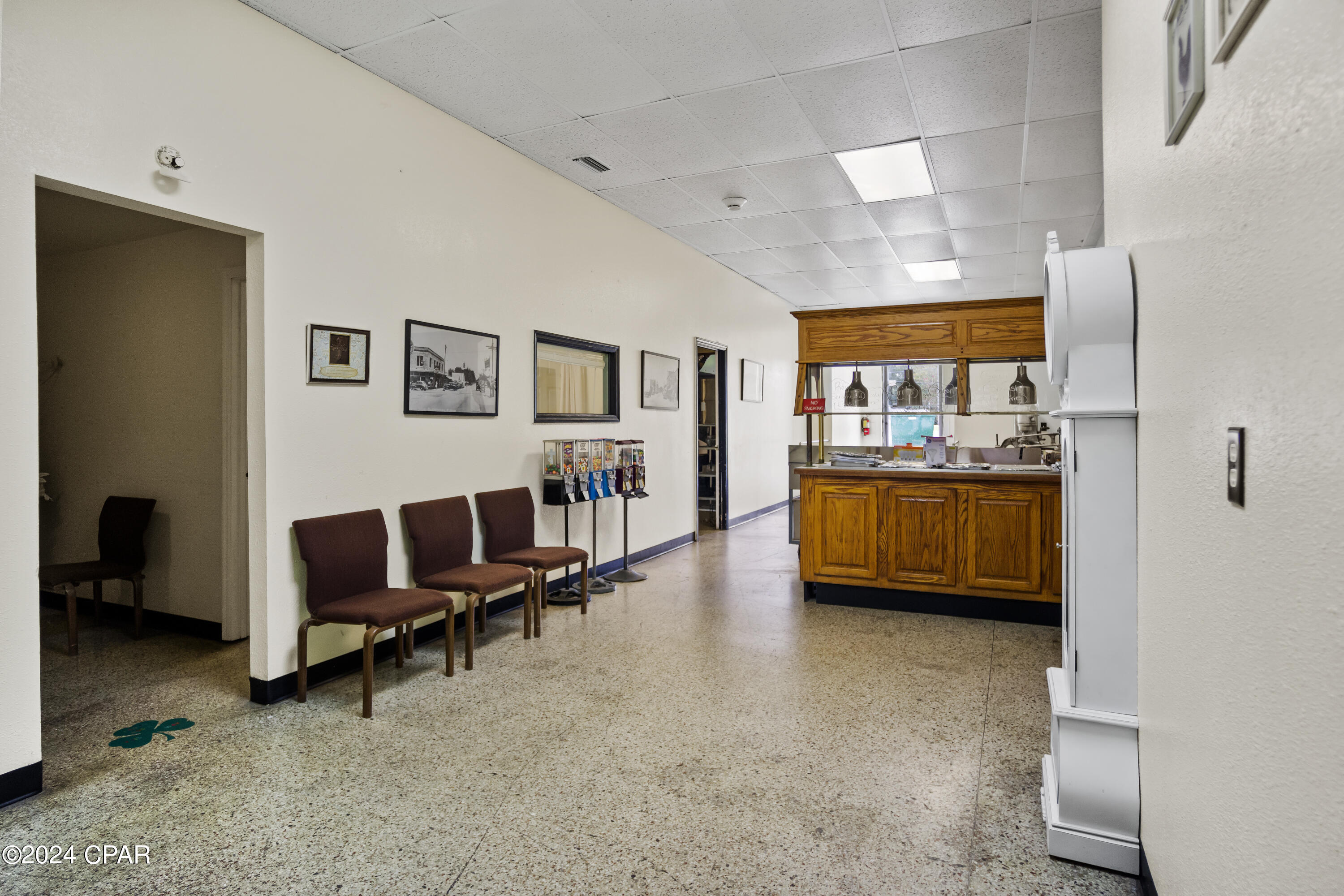 Image 10 For 20737 Central Avenue