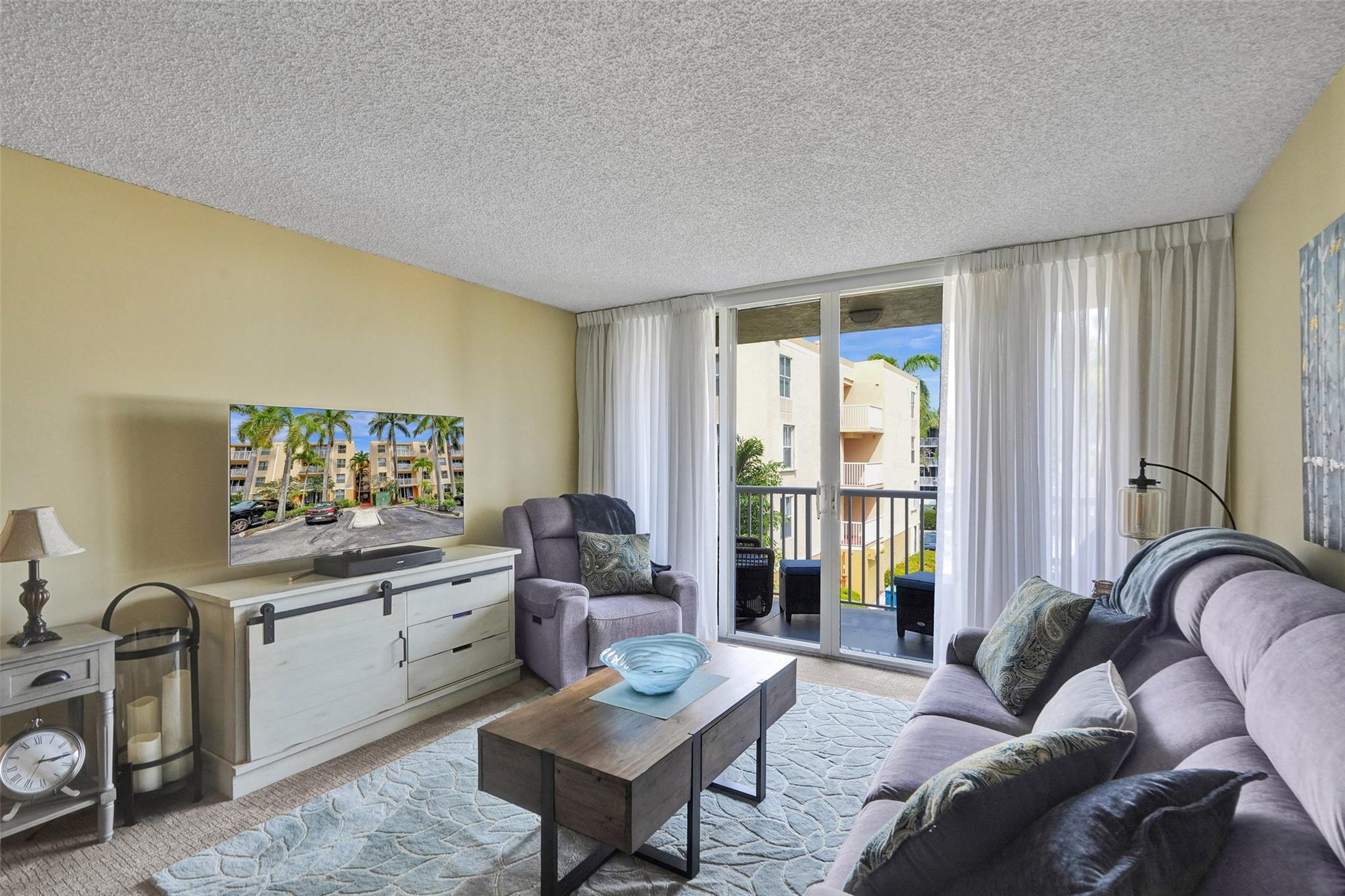 1450 SE 3rd Ave 306, Dania Beach, FL 33004