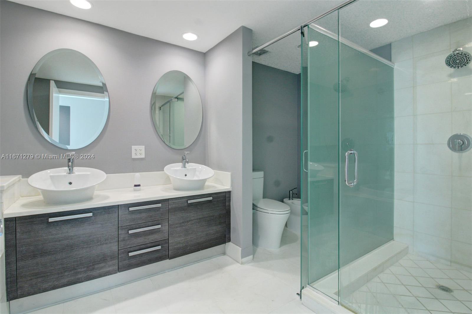 2950 NE 188th St #516, Aventura FL 33180