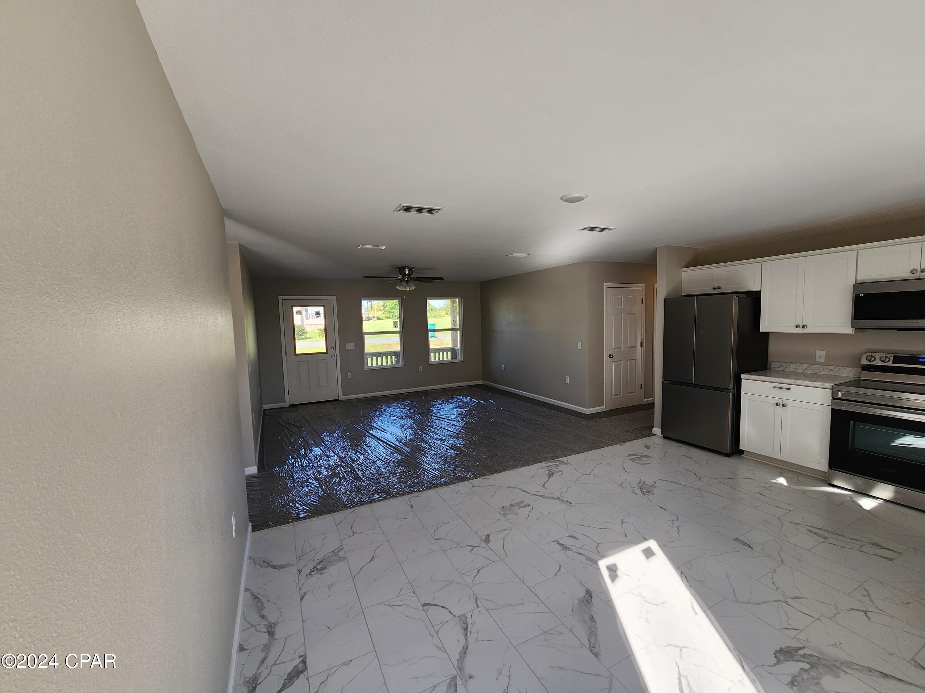 Image 10 For 2124 Aaron Avenue