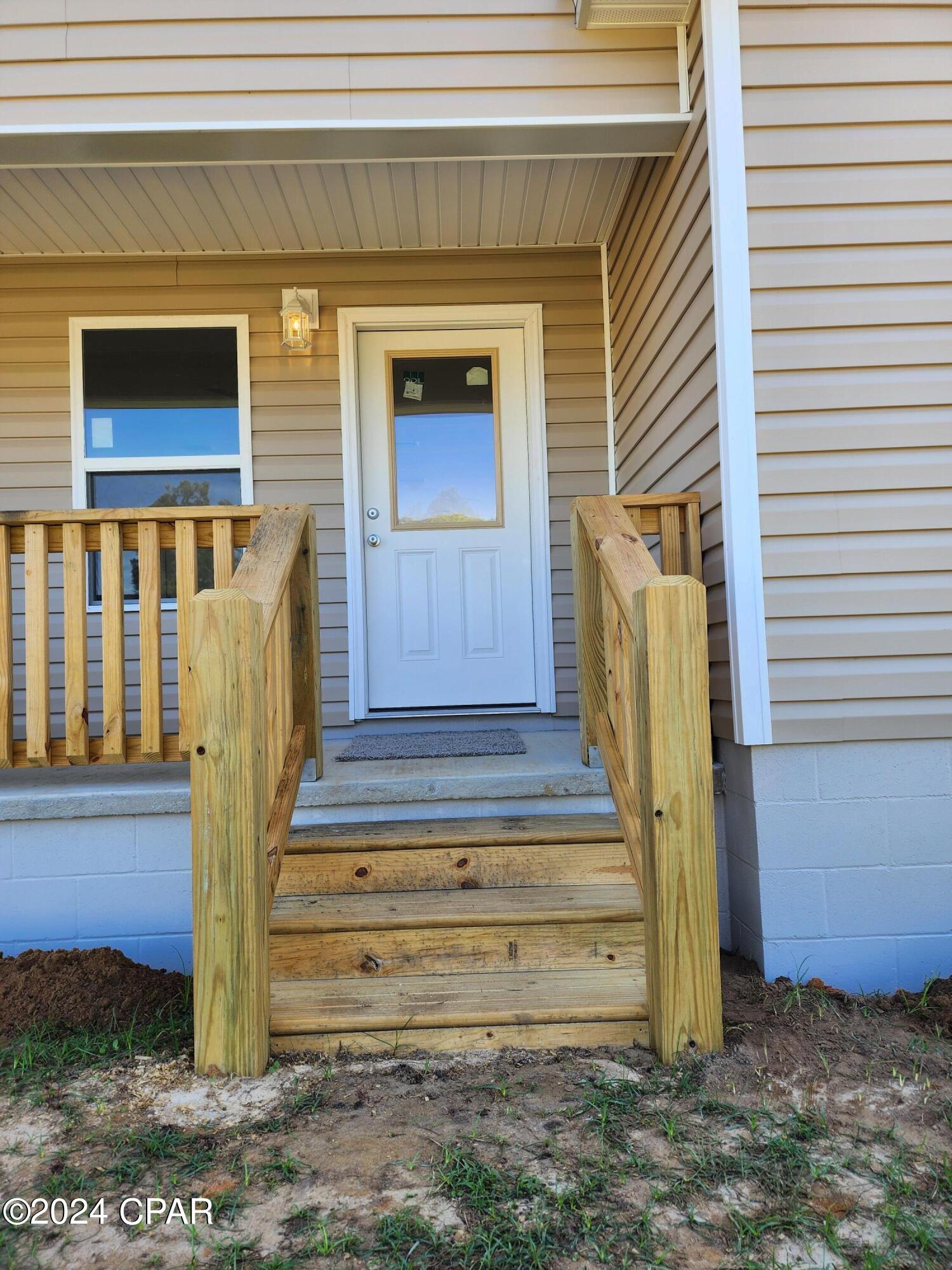 Image 4 For 2124 Aaron Avenue