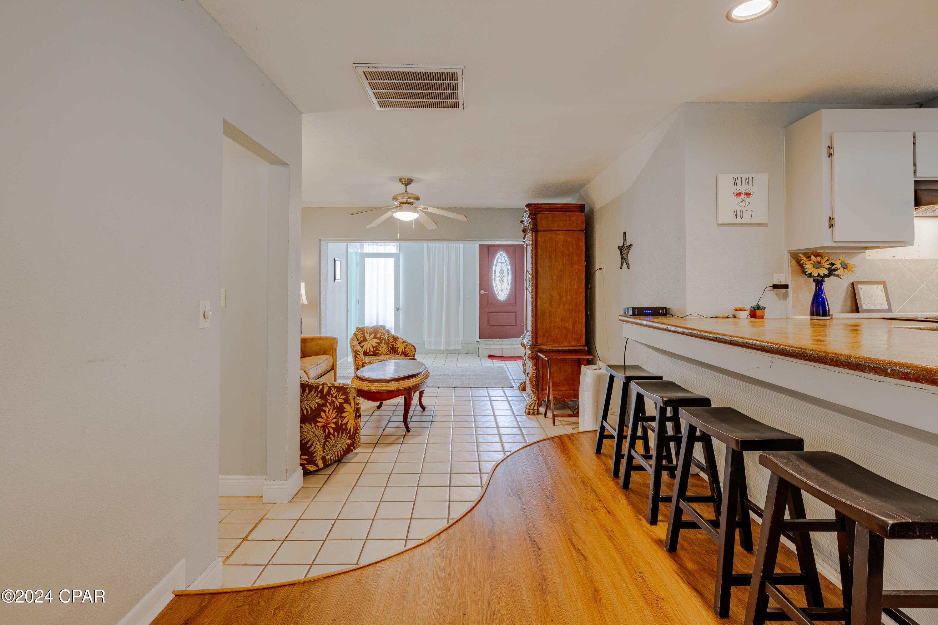 Image 9 For 5818 Hilltop Avenue