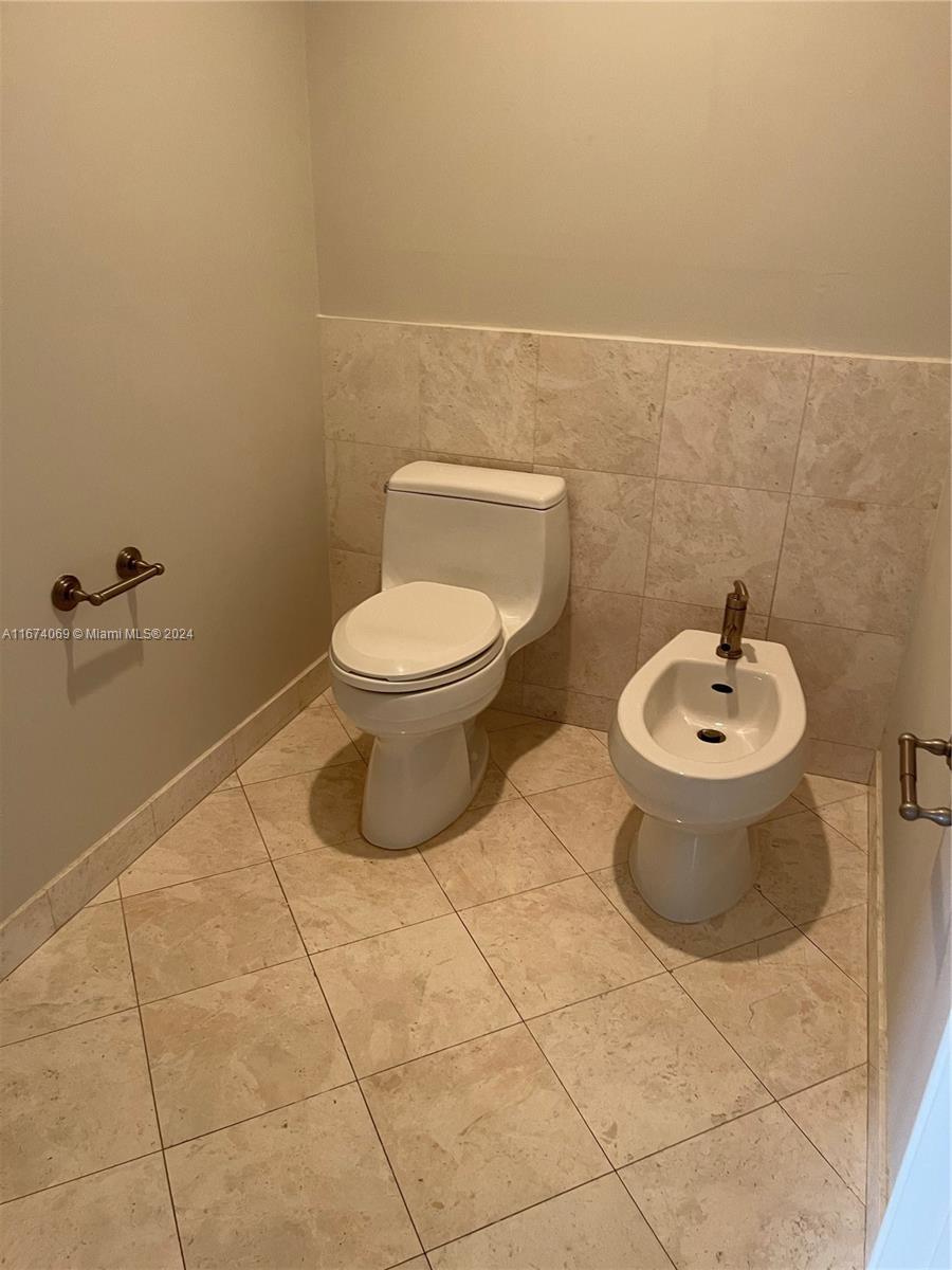 901 Brickell Key Blvd #1103, Miami FL 33131