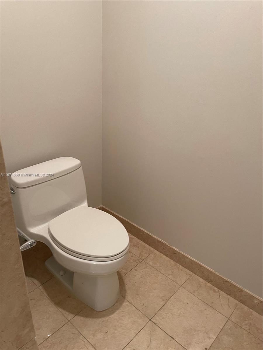 901 Brickell Key Blvd #1103, Miami FL 33131