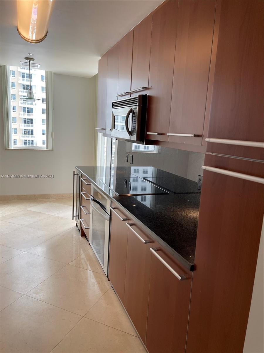 901 Brickell Key Blvd #1103, Miami FL 33131