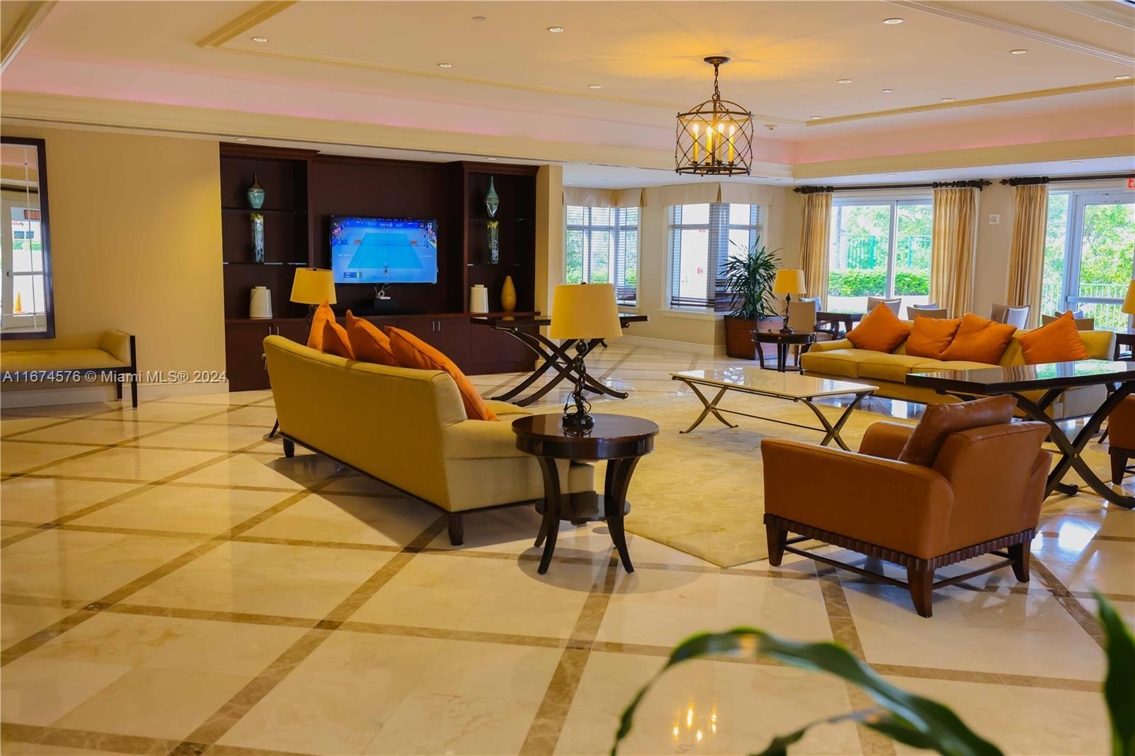 19900 E Country Club Dr #307, Aventura FL 33180