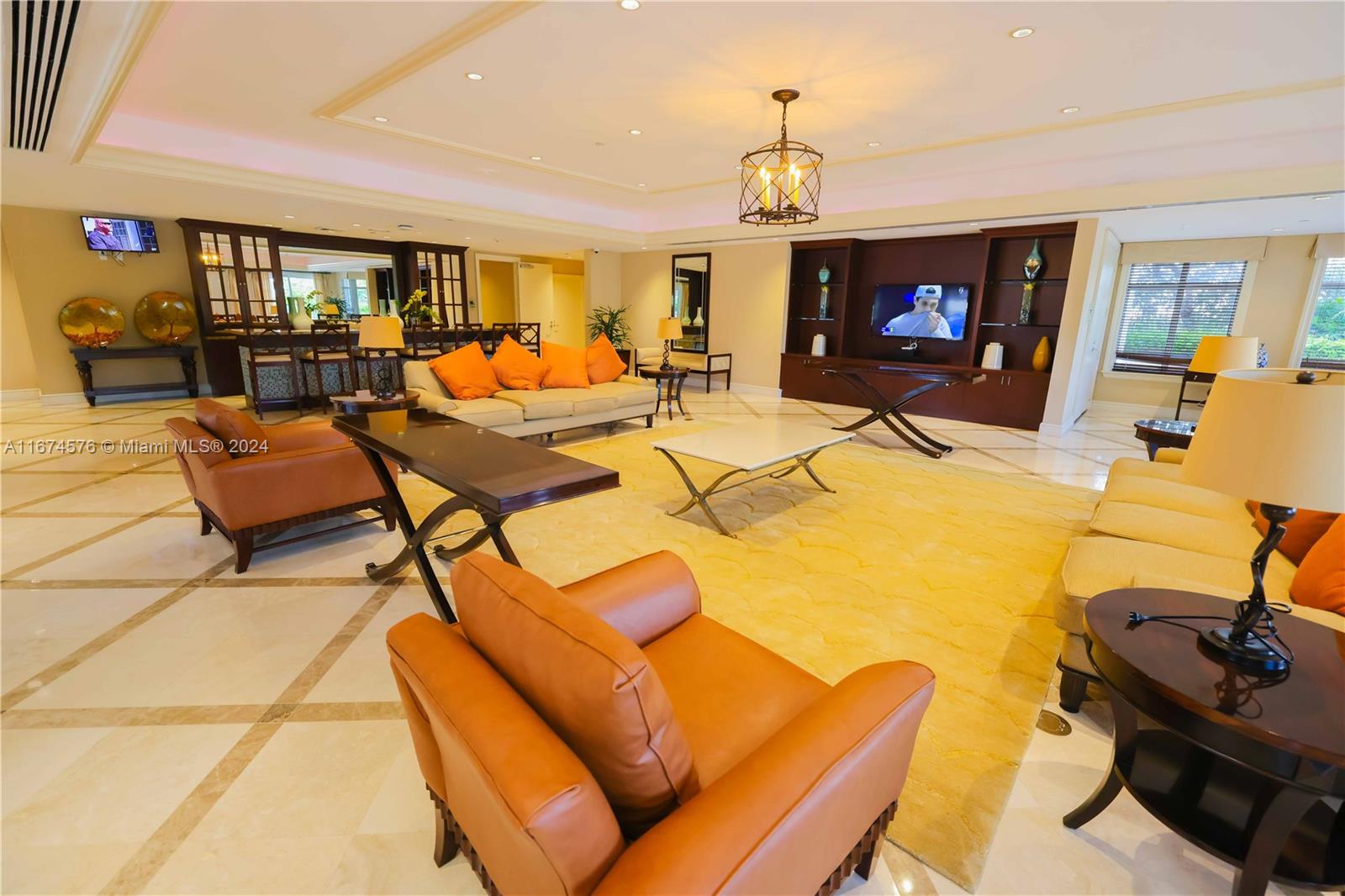 19900 E Country Club Dr #307, Aventura FL 33180