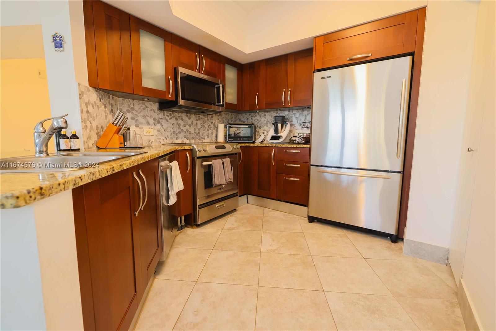 19900 E Country Club Dr #307, Aventura FL 33180