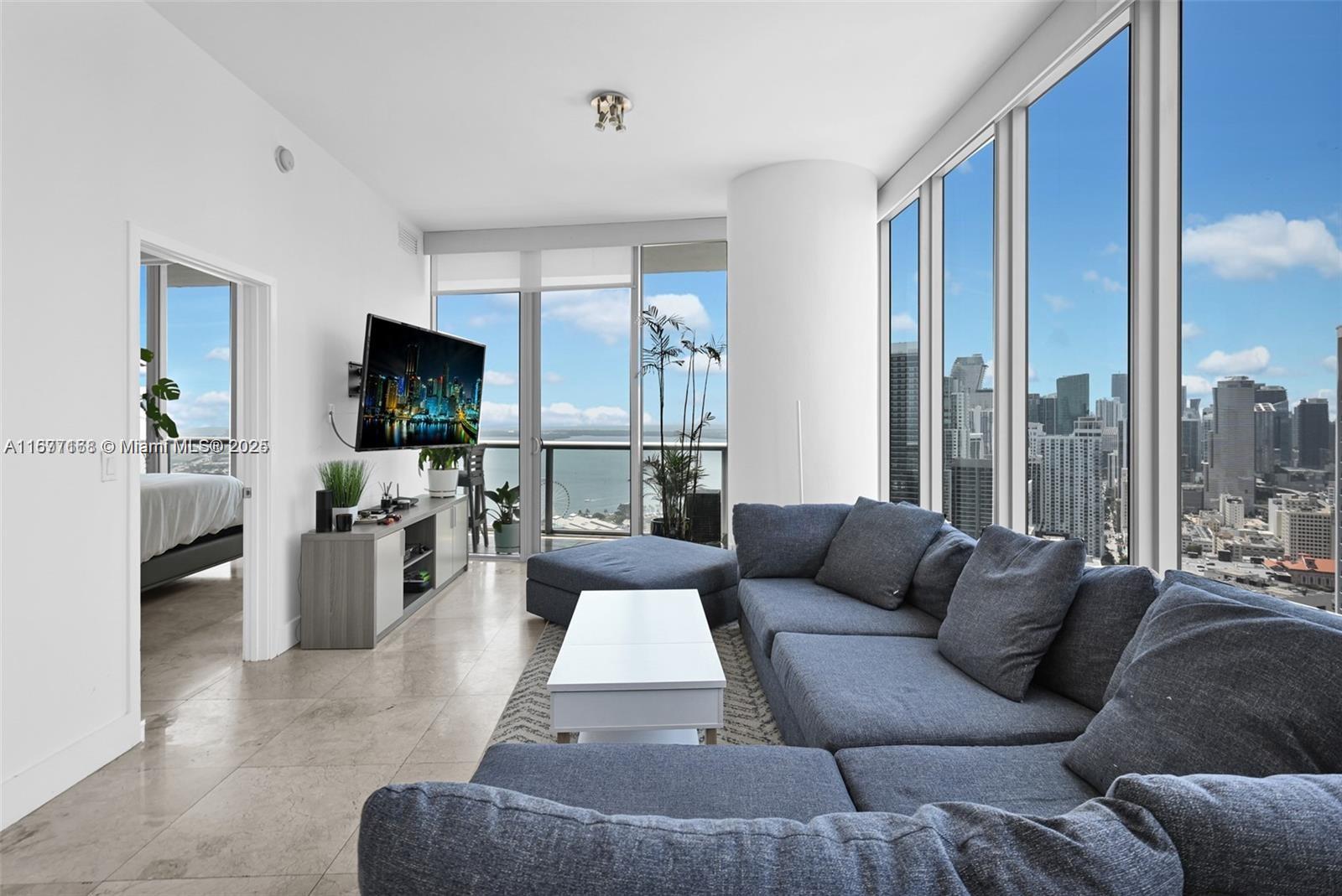 888 Biscayne Blvd #4401, Miami FL 33132