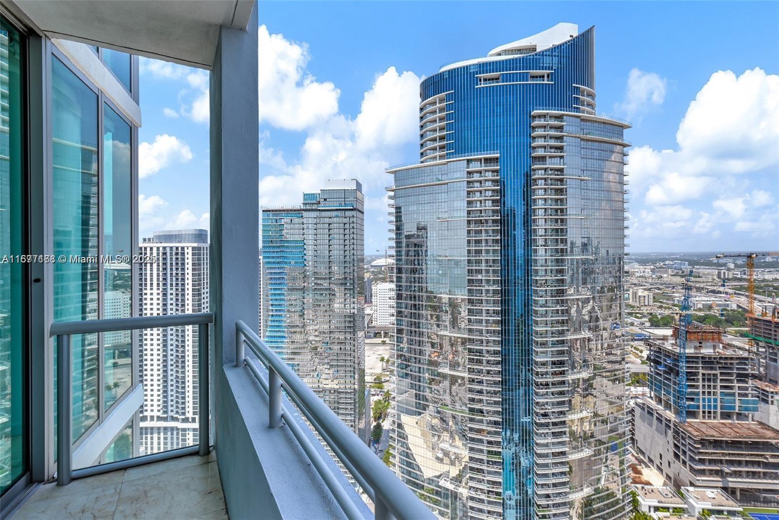 888 Biscayne Blvd #4401, Miami FL 33132