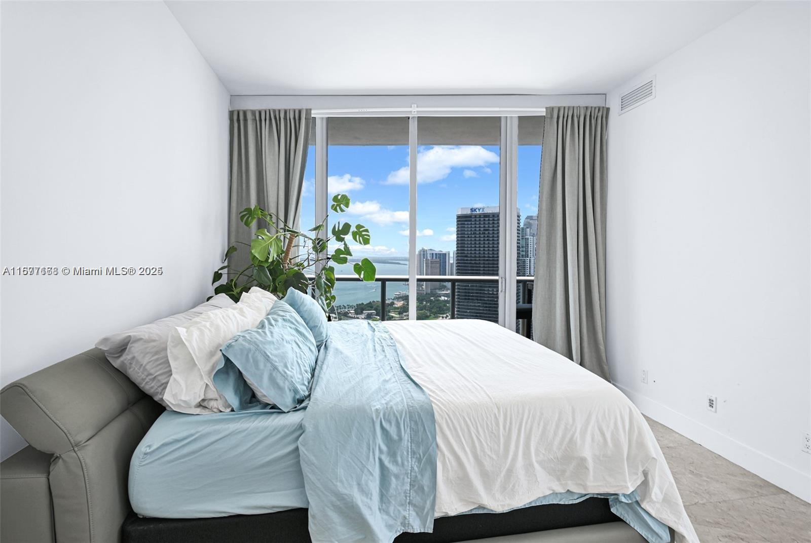 888 Biscayne Blvd #4401, Miami FL 33132