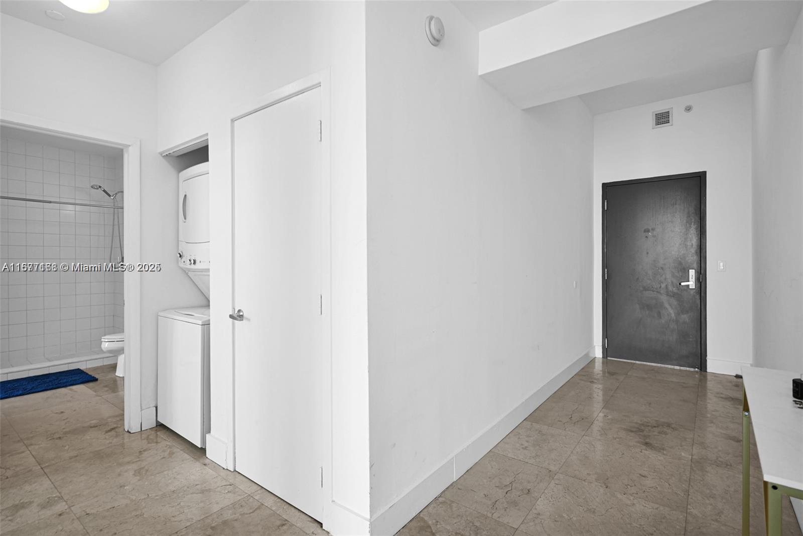 888 Biscayne Blvd #4401, Miami FL 33132