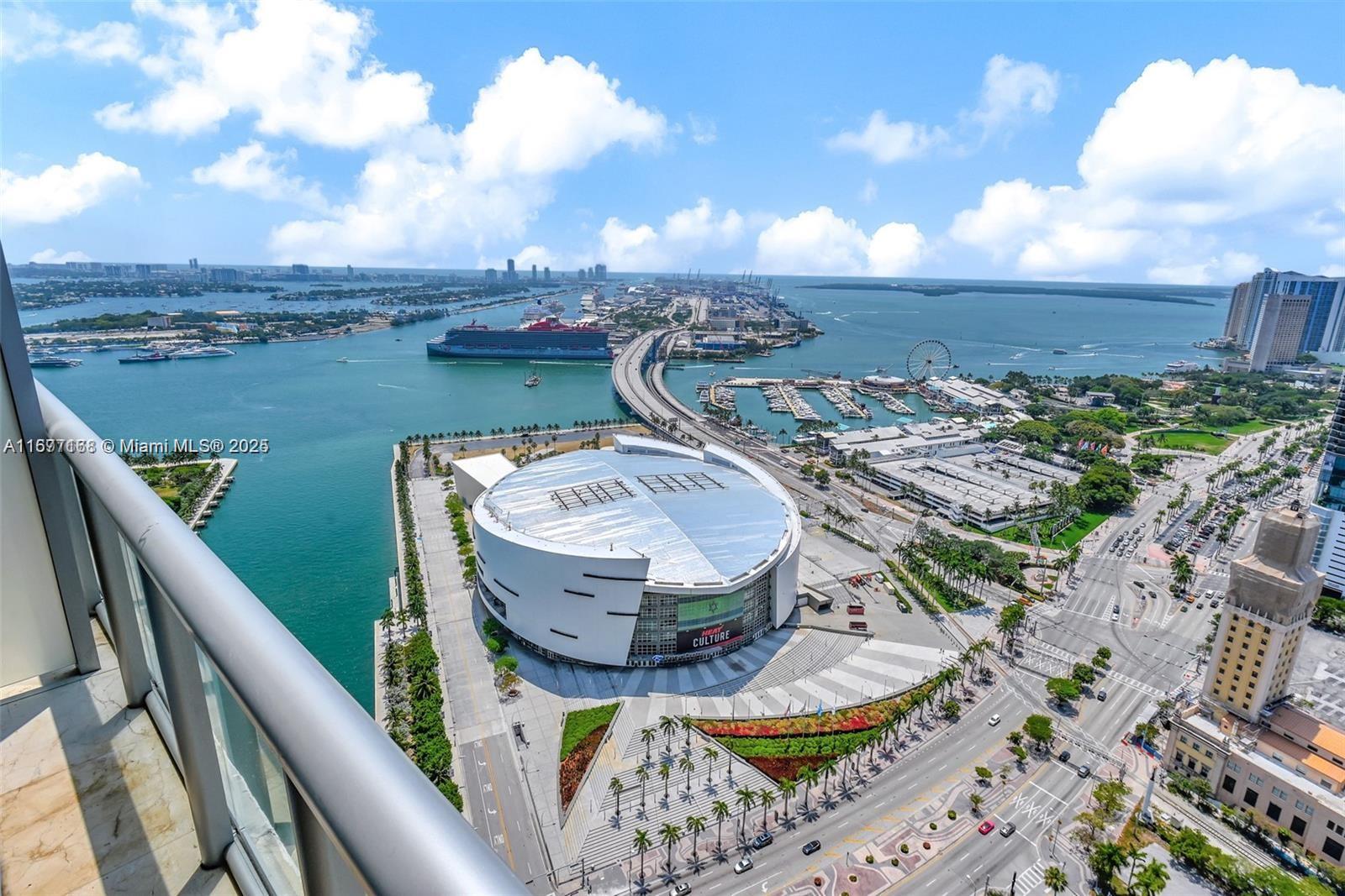888 Biscayne Blvd #4401, Miami FL 33132