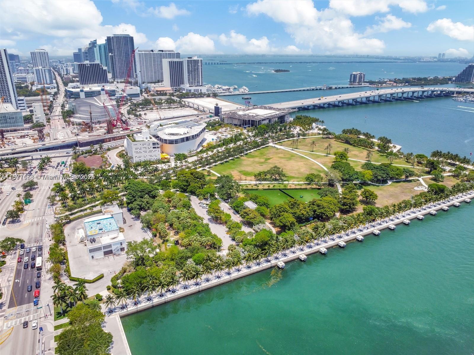 888 Biscayne Blvd #4401, Miami FL 33132
