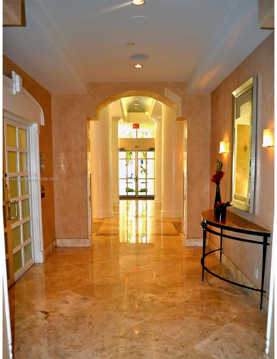 770 Claughton Island Dr #1414, Miami FL 33131