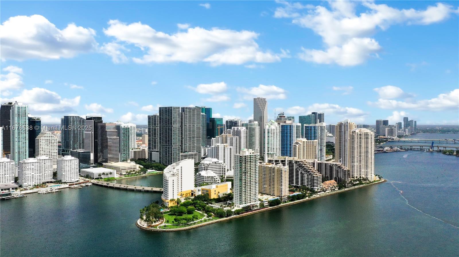 770 Claughton Island Dr #1414, Miami FL 33131