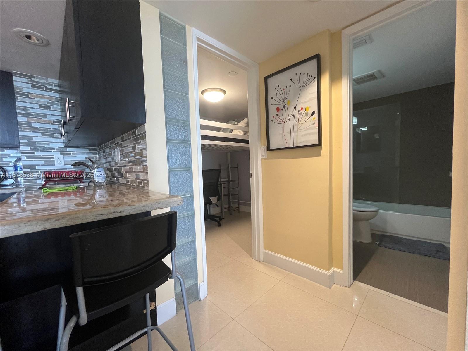 770 Claughton Island Dr #1414, Miami FL 33131