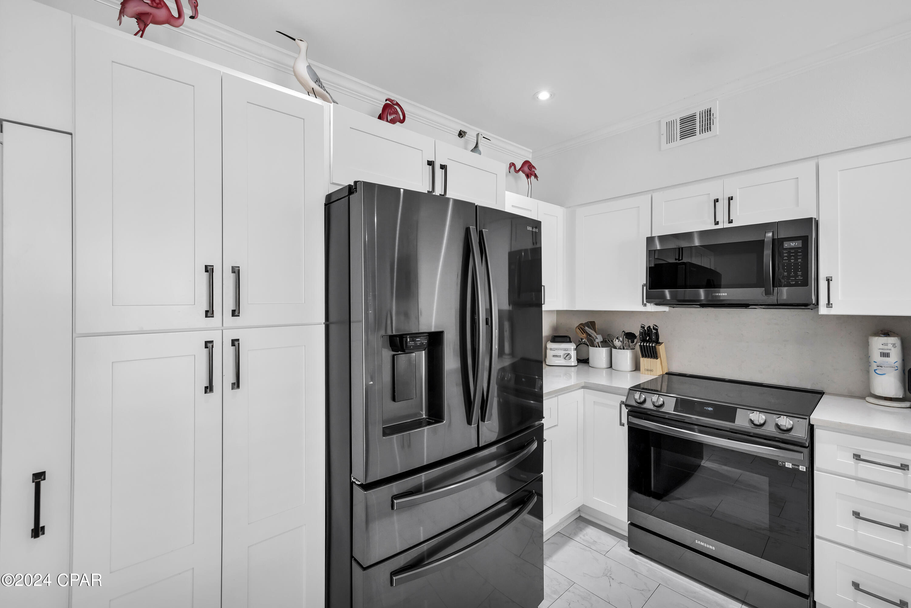 Image 3 For 9900 Thomas Drive 1024