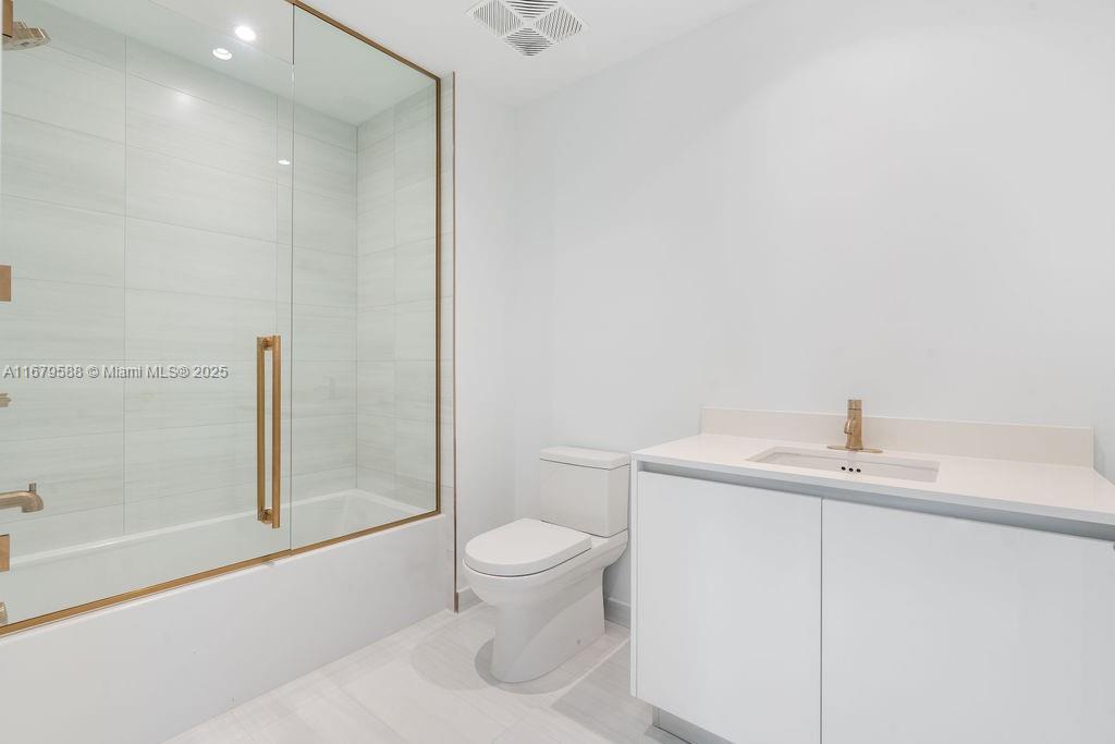 2678 Tigertail Ave #1401/02, Miami FL 33133