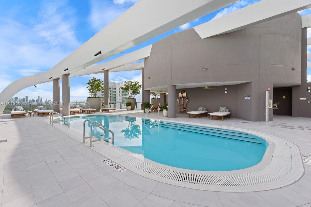 2678 Tigertail Ave #1401/02, Miami FL 33133