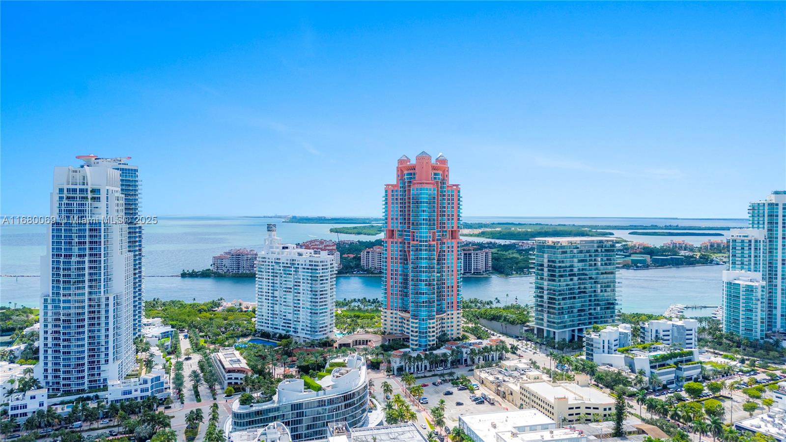 300 S Pointe Dr #3204, Miami Beach FL 33139