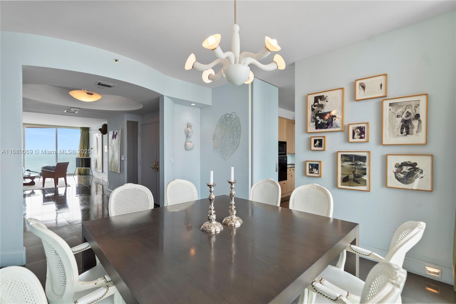 300 S Pointe Dr #3204, Miami Beach FL 33139