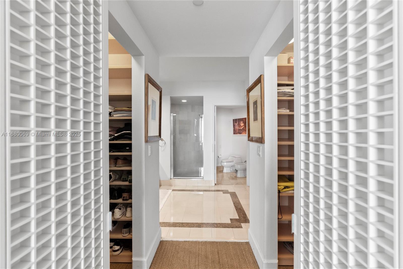 300 S Pointe Dr #3204, Miami Beach FL 33139