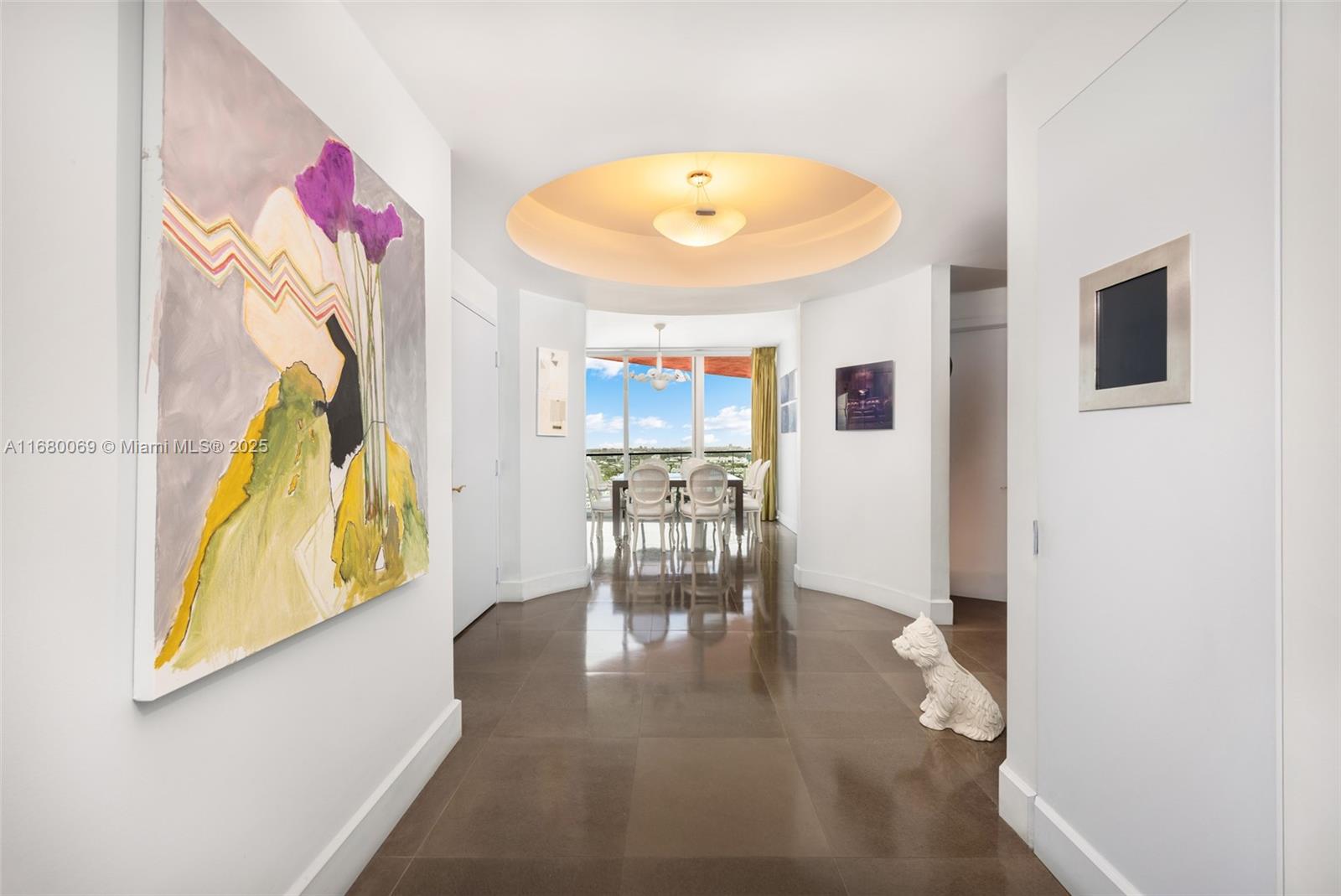 300 S Pointe Dr #3204, Miami Beach FL 33139
