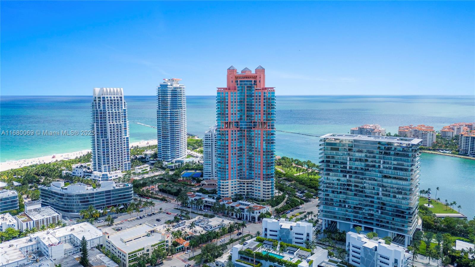 300 S Pointe Dr #3204, Miami Beach FL 33139