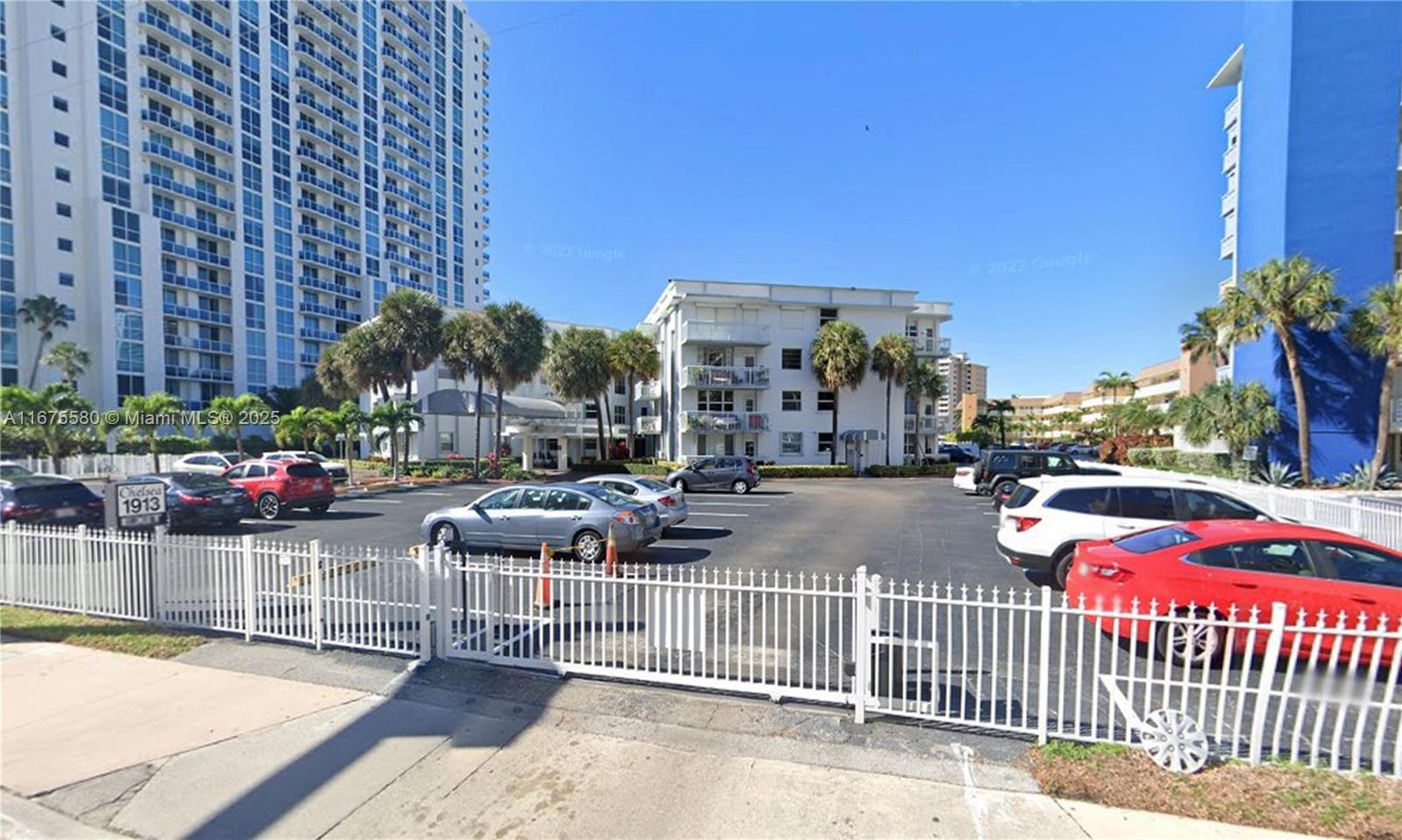 1913 S Ocean Dr 423