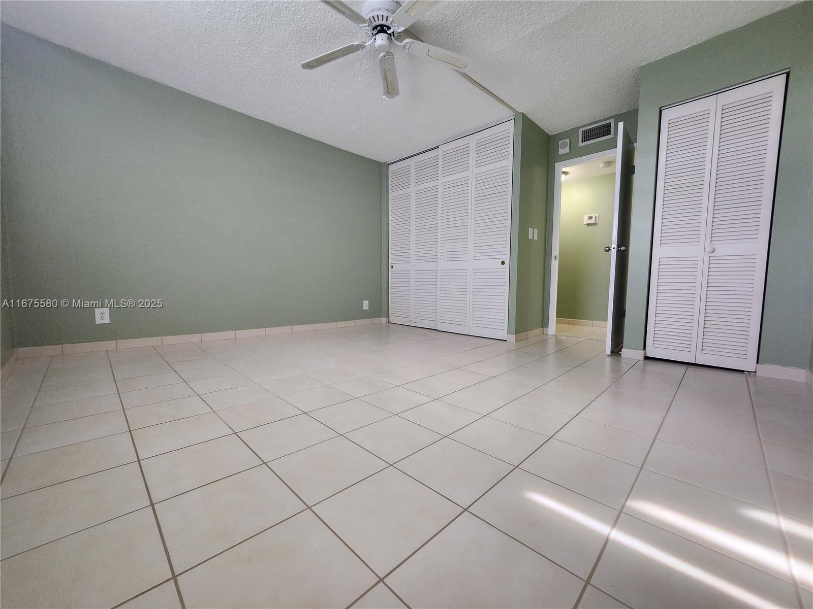 1913 S Ocean Dr 423