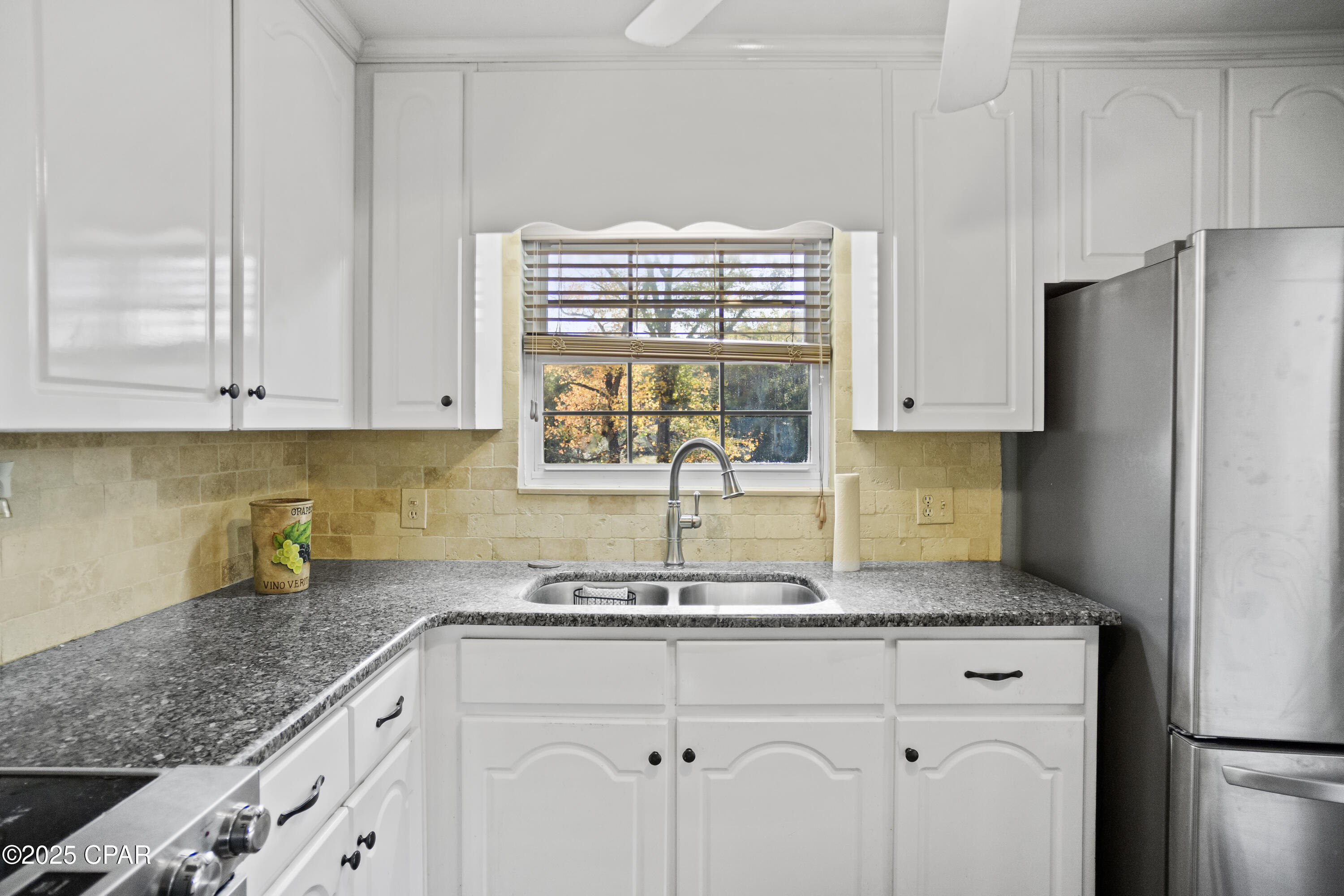 Image 11 For 2674 Robin Hood Lane