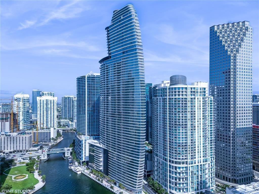 Condo for Sale in Miami, FL
