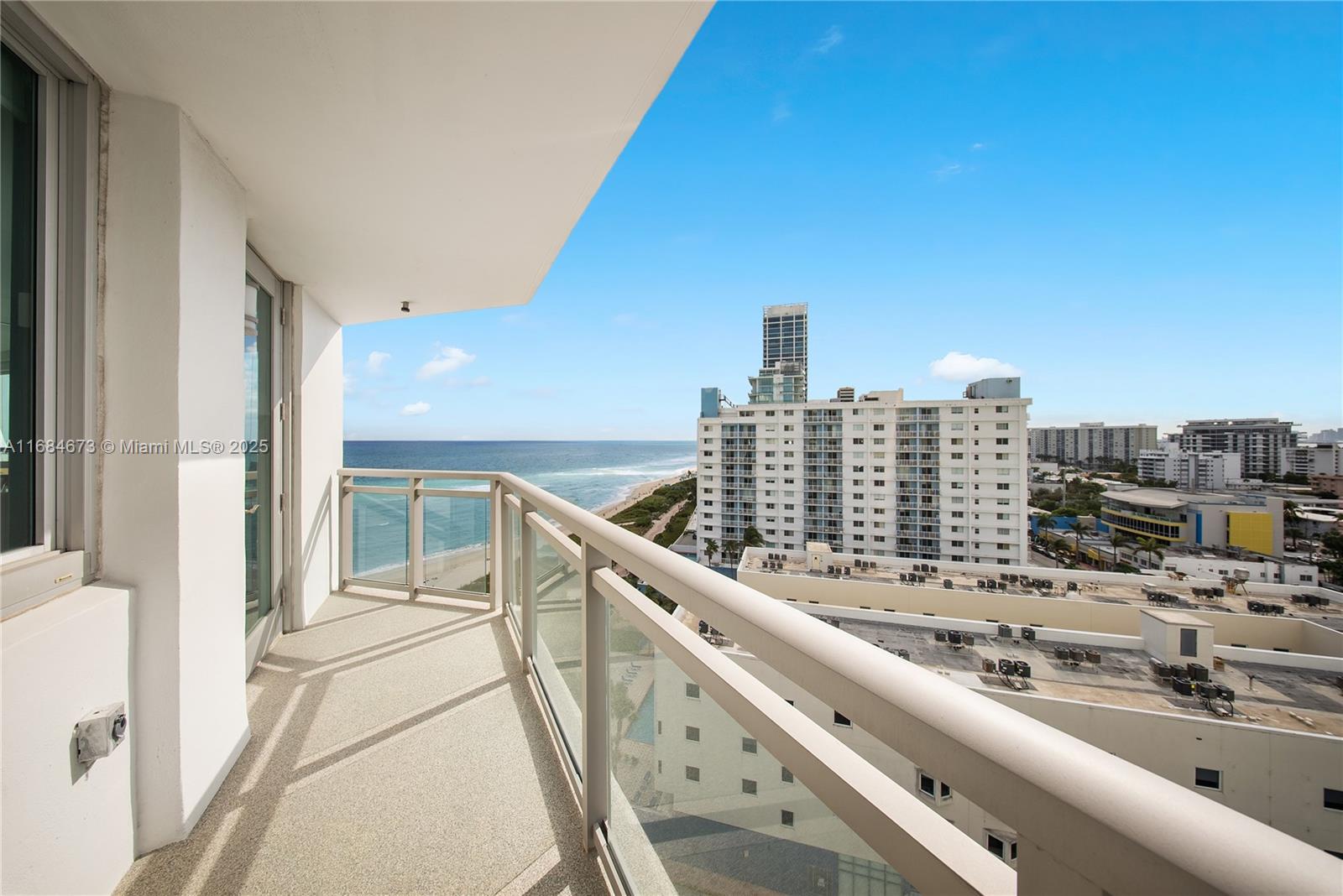 7135 Collins Ave 1215