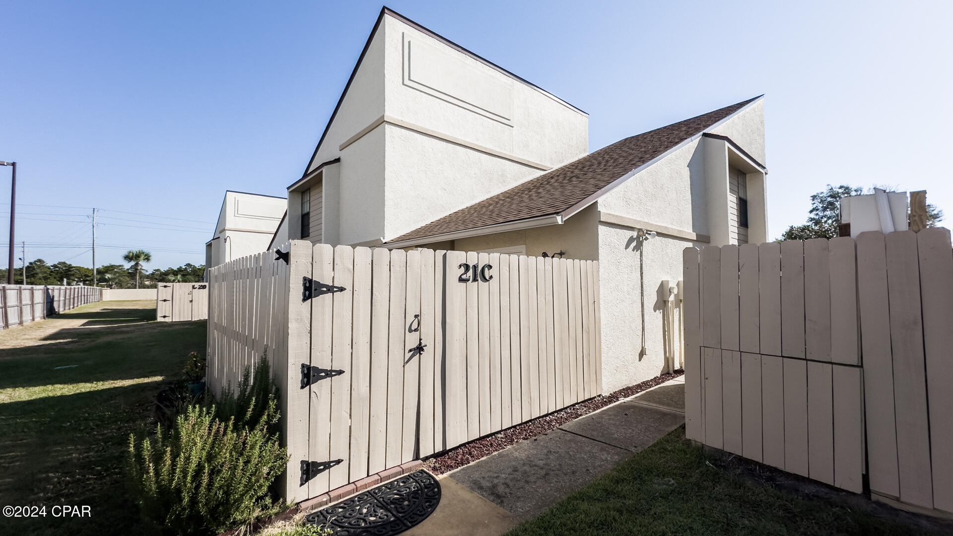 Image 29 For 17462 Front Beach Road 21c
