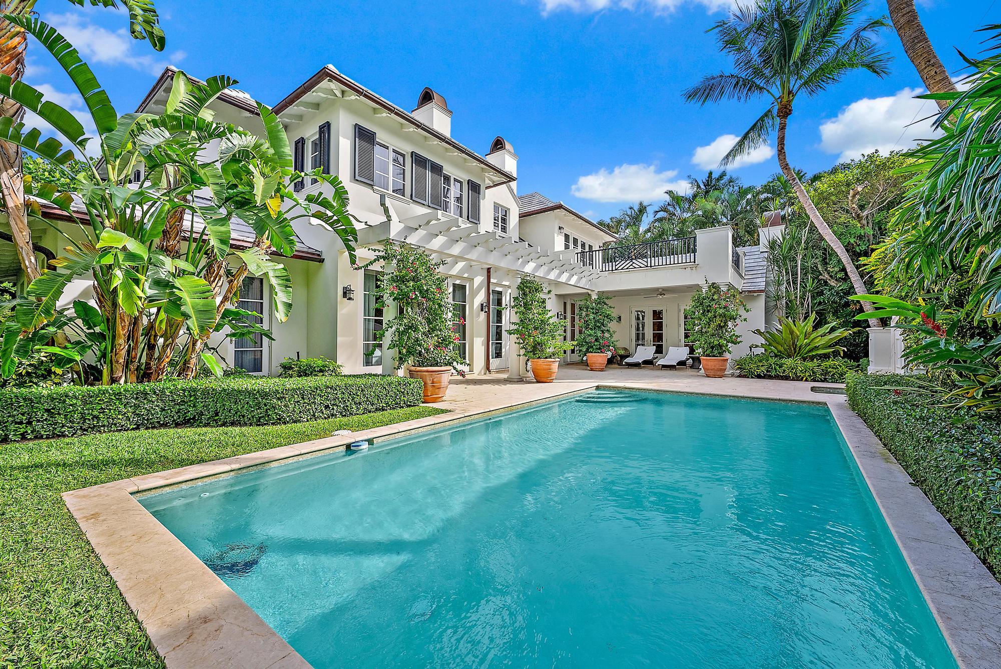 218 Seabreeze Avenue Palm Beach, FL 33480