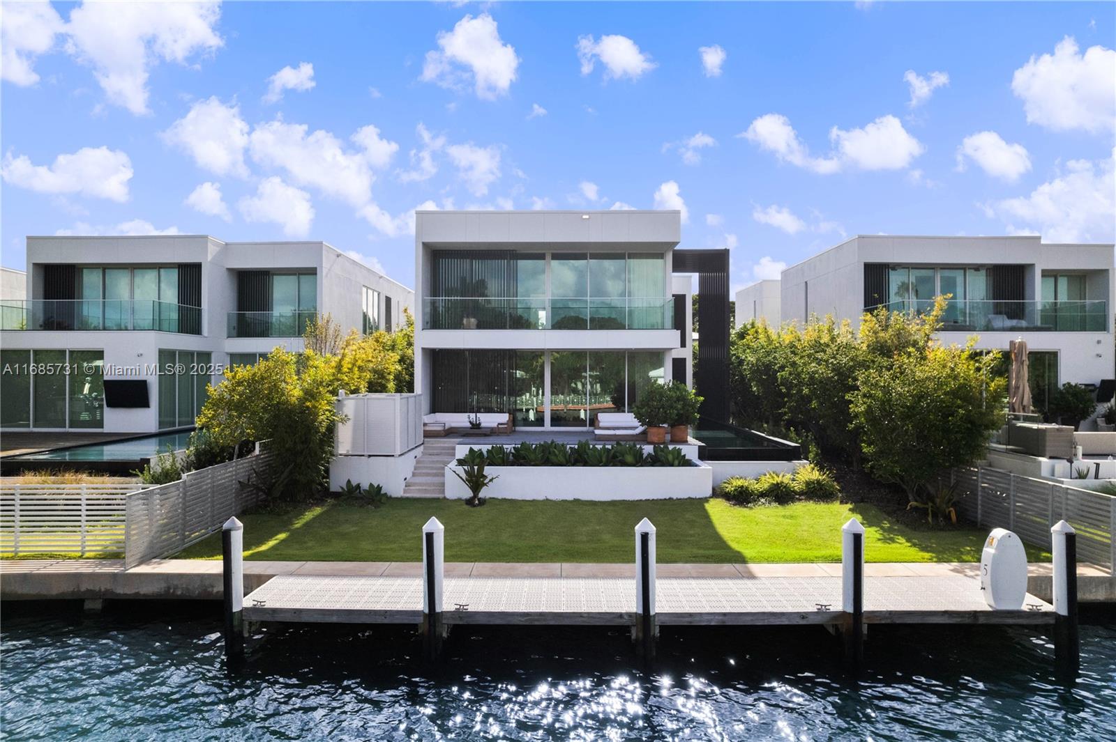 1041 48th St, Miami Beach, Florida 33140