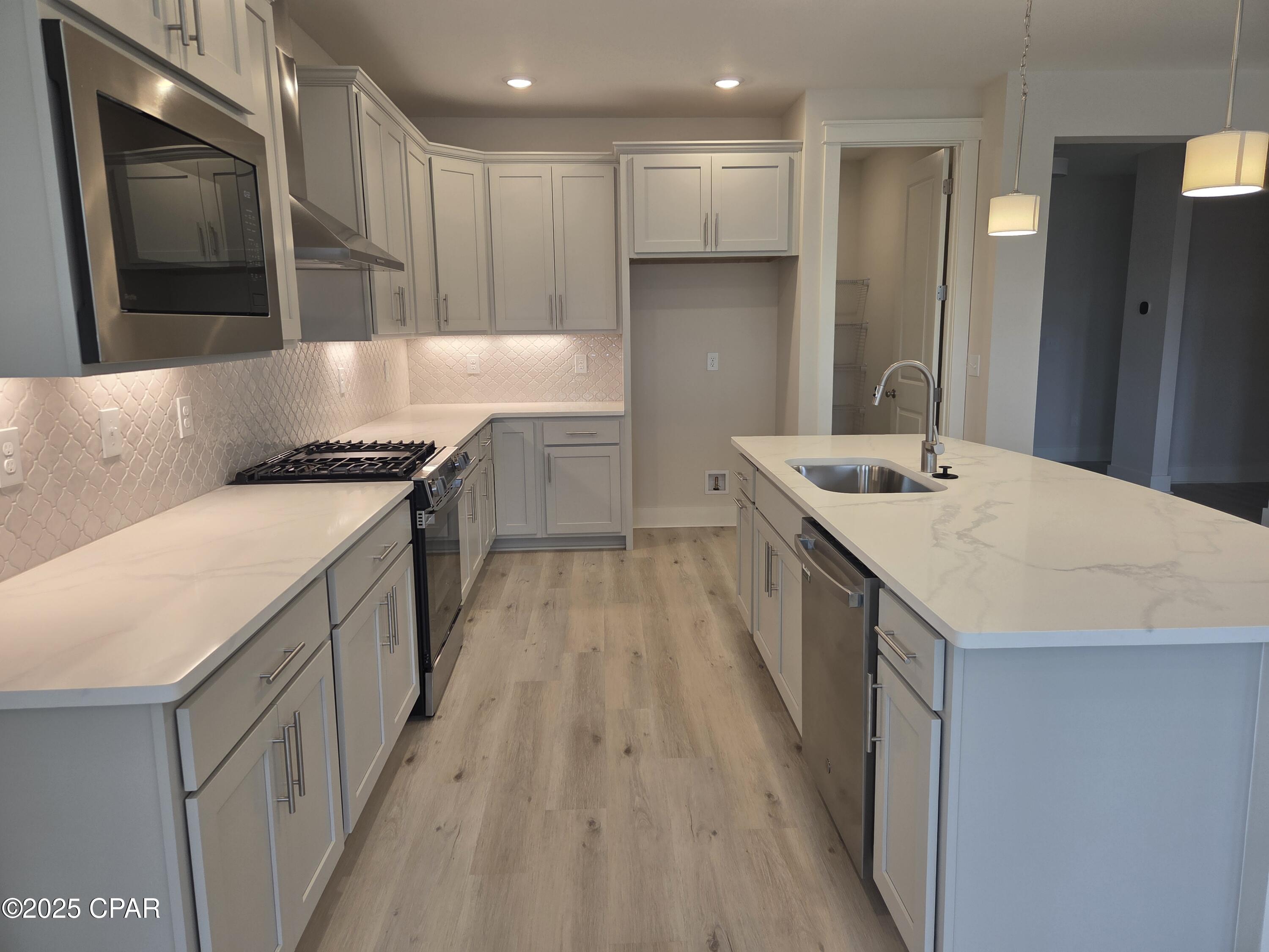 Image 11 For 1077 Crystal Bayou Boulevard
