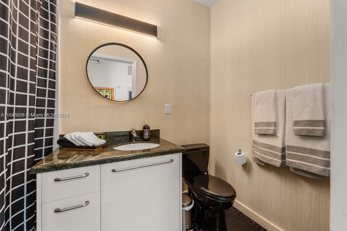 7934 West Dr #1105, North Bay Village FL 33141