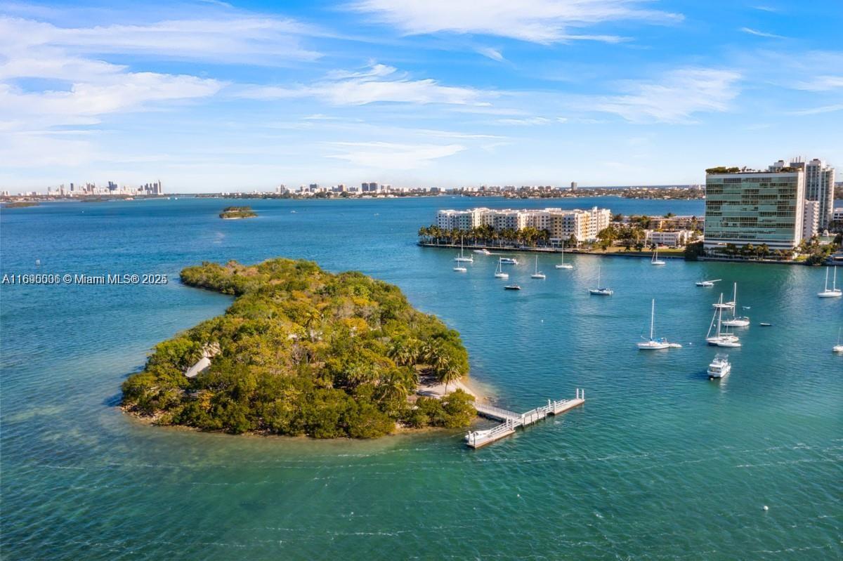 7934 West Dr #1105, North Bay Village FL 33141