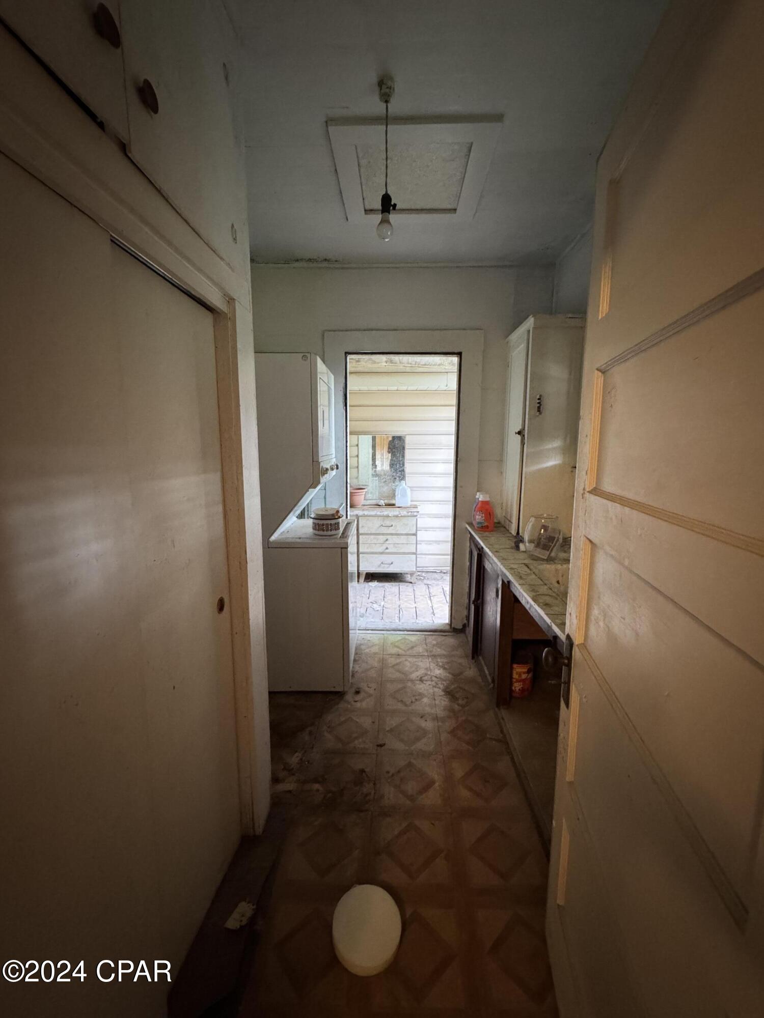 Image 10 For 987 7th Avenue
