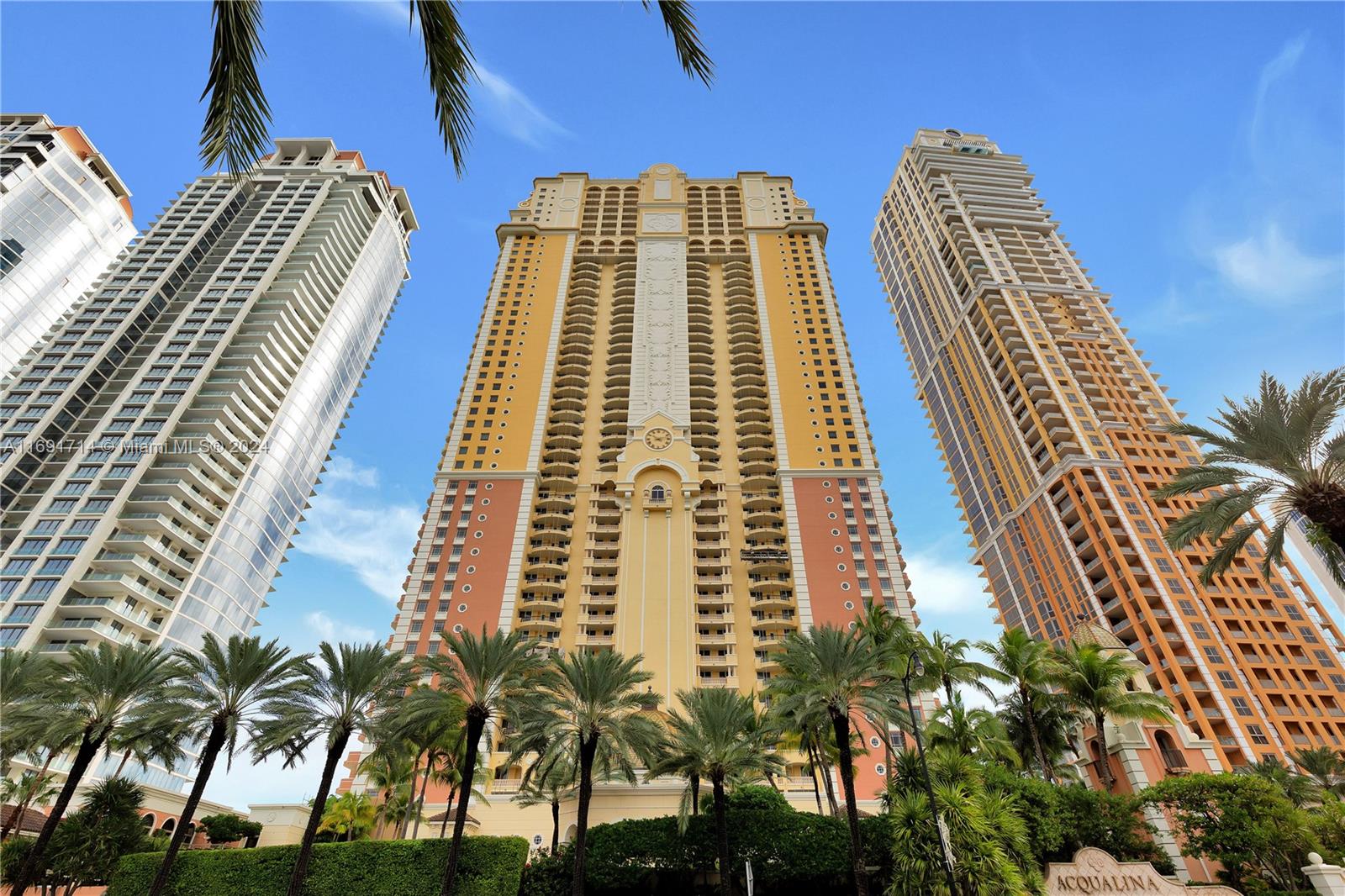 Apartamento para Alugar em Sunny Isles Beach, FL