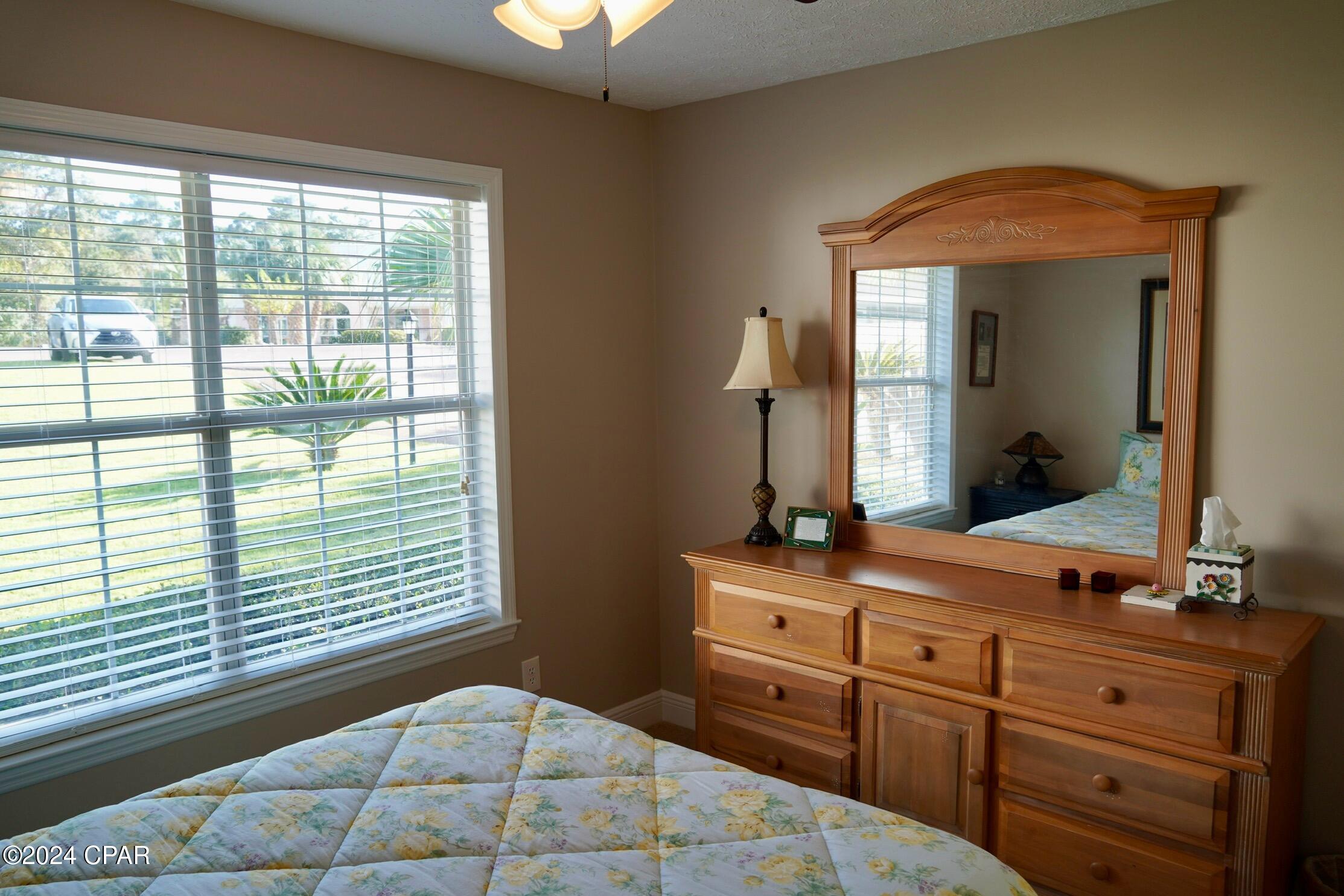 Image 37 For 22112 Sunnyside Lane