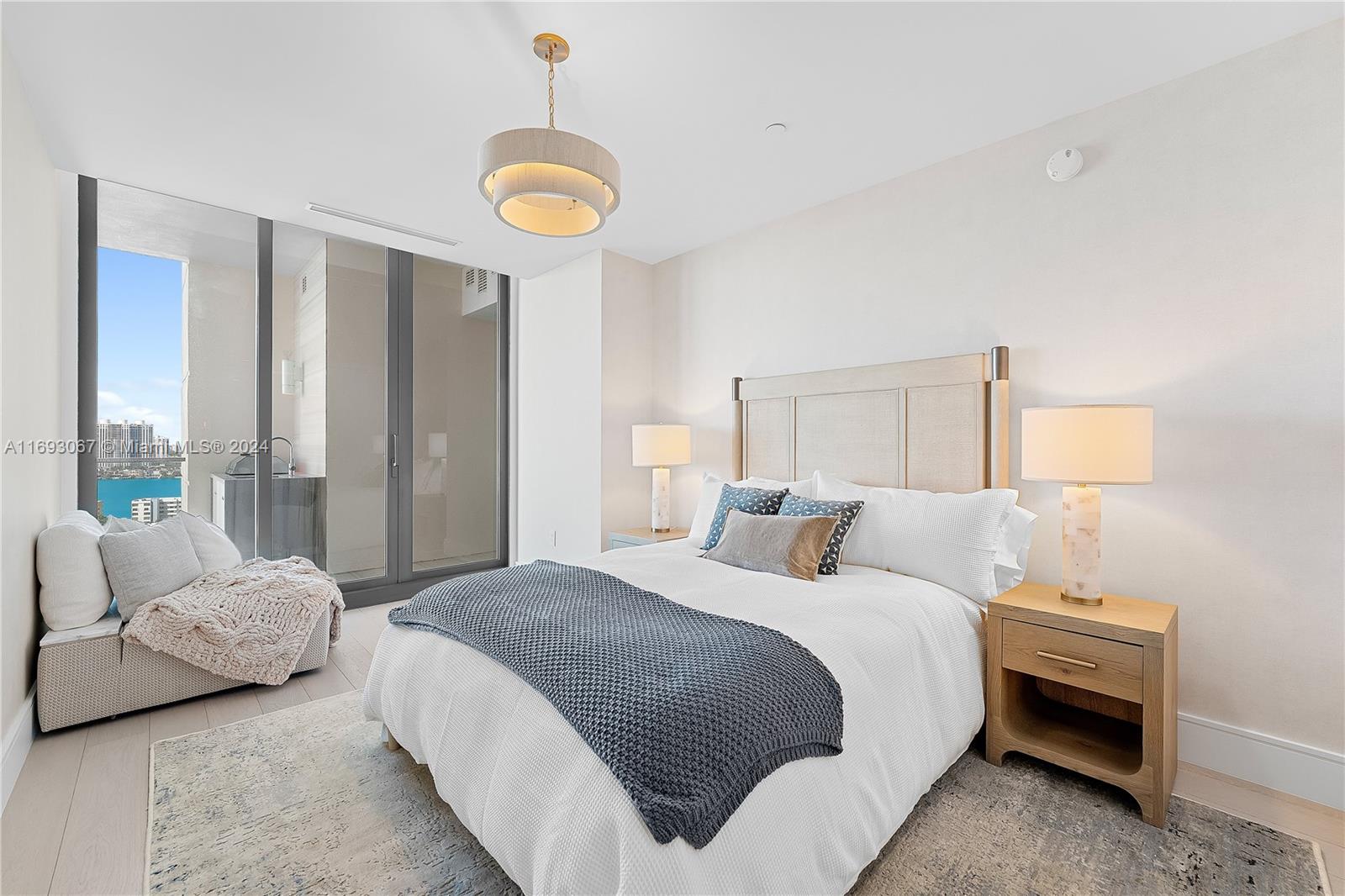 17975 Collins #1701, Sunny Isles Beach FL 33160